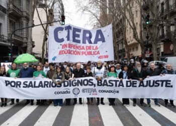 Paro docente en Argentina: disparidad en el acatamiento entre el Gobierno y CTERA
