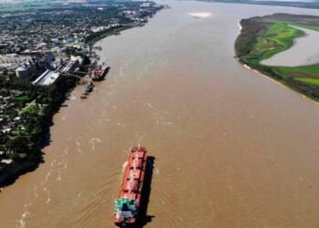 Paro general en puertos de Argentina por desregulación del servicio de practicaje