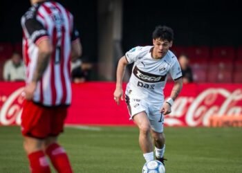 Platense dio vuelta el partido y se posiciona en playoffs del Torneo Clausura
