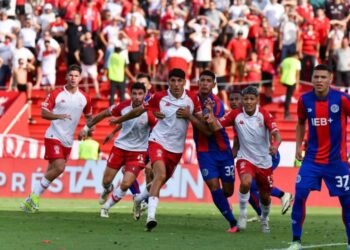 San Lorenzo y Huracán se enfrentan en un apasionante clásico del Torneo Clausura