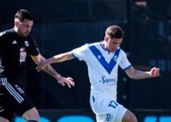 Vélez y Riestra empatan en un duelo lleno de polémica