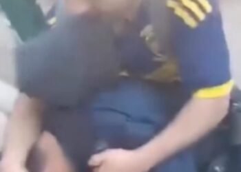 Violento enfrentamiento en Villa Tranquila tras un operativo por un auto mal estacionado