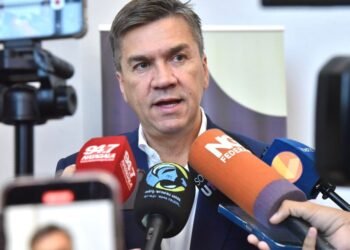 Zdero enfrenta críticas por más de $36.000 millones en publicidad oficial