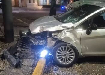 Accidente vehicular en Palermo: fuerte choque en avenida del Libertador