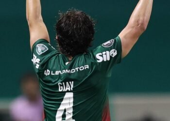 Agustín Giay brilla en la victoria de Palmeiras sobre Liga de Quito en la Copa Libertadores