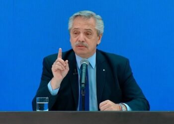 Alberto Fernández critica a Milei por su postura sobre Malvinas y los F-16