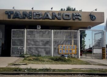 Allanamientos revelan más de USD367.000 en investigación por coimas en Tandanor