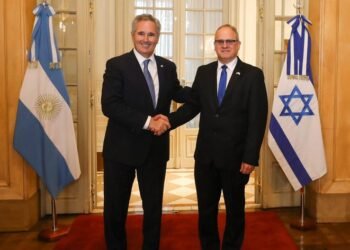 Argentina rinde homenaje al embajador de Israel Eyal Sela por su labor en Buenos Aires