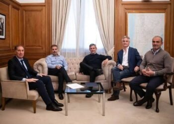 Avanza el diálogo entre LLA, PRO y UCR en Buenos Aires de cara a 2027