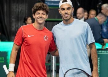 Cerúndolo le da el primer punto a Argentina en la Copa Davis ante Turquía