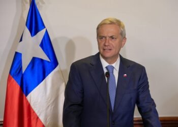 Chile reafirma su soberanía sobre el estrecho de Magallanes ante la llegada de Milei