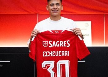 Claudio ‘Diablito’ Echeverri se une al Benfica en calidad de préstamo