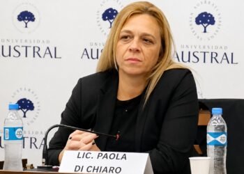 Controversia por programa de formación vinculado a la Embajada británica