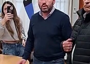 Denuncia contra el intendente interino de Allen por un adelanto salarial de $1,5 millones