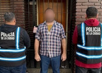 Detenido un hombre por hacerse pasar por policía en Villa Crespo
