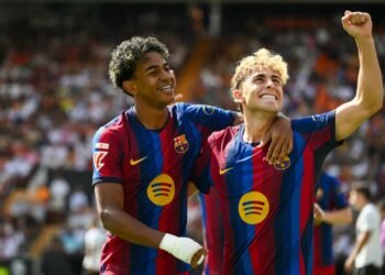 El Barcelona arrasa 5-0 al Valencia y continúa invicto en LaLiga