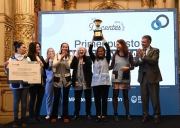 El Gobierno de la Ciudad premia a maestros innovadores en educación