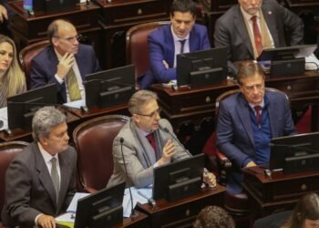El Senado debate proyectos clave para inversiones y medio ambiente