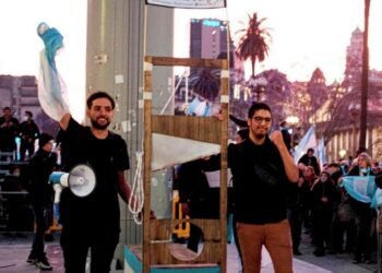 Elevan a juicio a Revolución Federal y sobreseyeron a los hermanos Caputo
