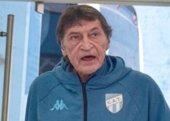 Falcioni critica al arbitraje tras la derrota de Atlético Tucumán