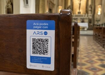 Iglesias de Córdoba adoptan códigos QR para limosnas