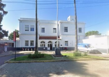Imputan a una partera de 88 años en Rosario por supresión de identidad