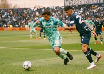 Independiente Rivadavia supera a Aldosivi y se consagra como líder de la tabla anual