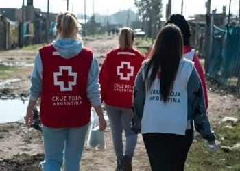 La Cruz Roja Argentina amplía su enfoque en ayuda humanitaria más allá de emergencias
