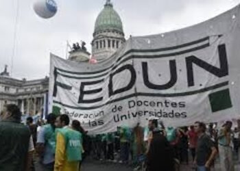 Los docentes universitarios inician un nuevo paro en defensa de sus derechos