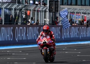 Márquez se impone en la Sprint de Moto GP y Bezzecchi logra la pole en Misano