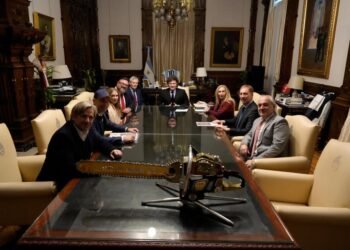 Milei se reunió con ejecutivos de Tesla y DayOne Data en Casa Rosada