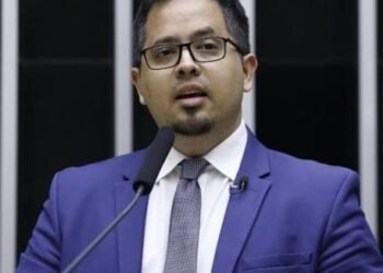 Milei y Malvinas: Un Anuncio Histórico Según el Diputado Pauli