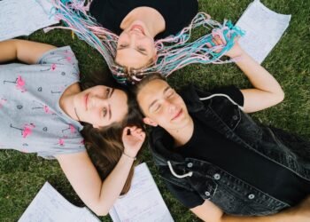 Nuevo plan del Gobierno para abordar la salud mental en adolescentes en escuelas