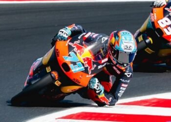 Perrone y Morelli brillan en el GP de San Marino: quintos y novenos en Moto3