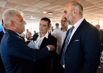 Poggi destaca cimientos firmes en San Luis, pero las estadísticas desnudan una dura realidad laboral