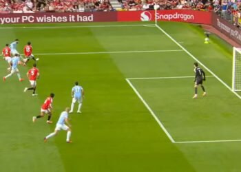 Polémica en el clásico: el VAR reconoció un error que benefició al Manchester City