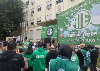 Protesta de ATE en Fabricaciones Militares por posible privatización