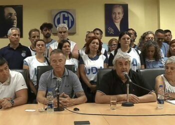 Sergio Romero critica la falta de atención del Gobierno hacia los docentes en el Día del Maestro