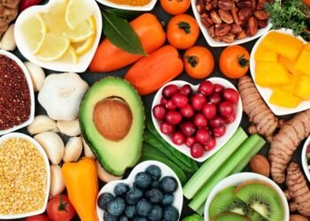 ¿Es suficiente saber el contenido de azúcar y sodio para evaluar la calidad nutricional de los alimentos?