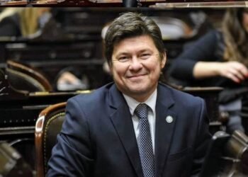 Almirón respalda la candidatura de Milei para 2027 y destaca la unidad en LLA