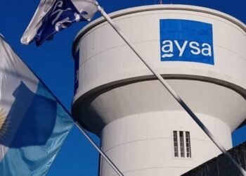 AySA propone aumentos en tarifas que impactarían a casi dos millones de usuarios