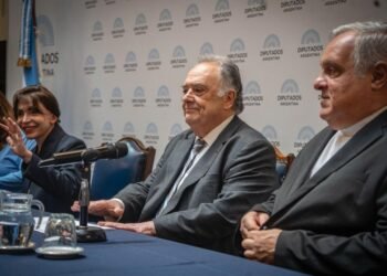 Debate en el Congreso sobre la encíclica del Papa León XIV antes de su llegada a Argentina