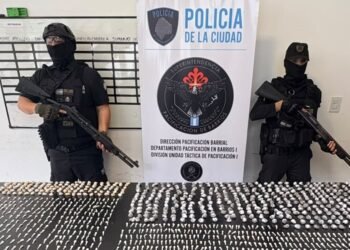 Detenidos por tráfico de drogas en el Barrio 31: secuestran cocaína, marihuana y pasta base