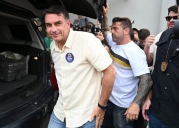El Gobierno argentino confirmó coordinación con Trump para la salida de Bolsonaro