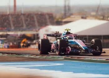 Franco Colapinto se retira del GP de EE.UU. tras choque con Lindblad
