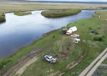 Intensa búsqueda de dos hermanos desaparecidos en Santa Cruz