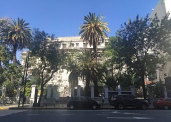 Intoxicación masiva por gas pimienta en escuela de Caballito