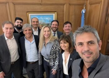La reforma electoral del Gobierno enfrenta obstáculos y tensiones internas