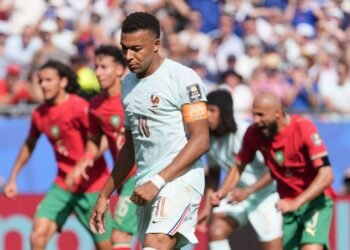 Mbappé se disculpa con China tras controversia por meme de Mao Zedong
