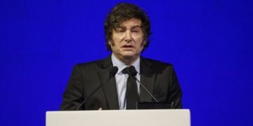 Milei anuncia acciones legales contra medios tras sobreseimiento en causa $Libra